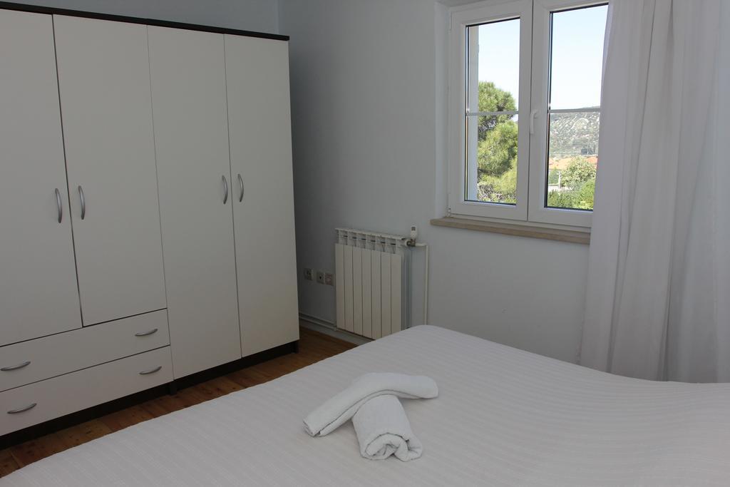Holiday House Pine Tree Nerezisca Екстериор снимка