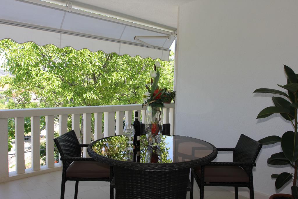 Holiday House Pine Tree Nerezisca Екстериор снимка