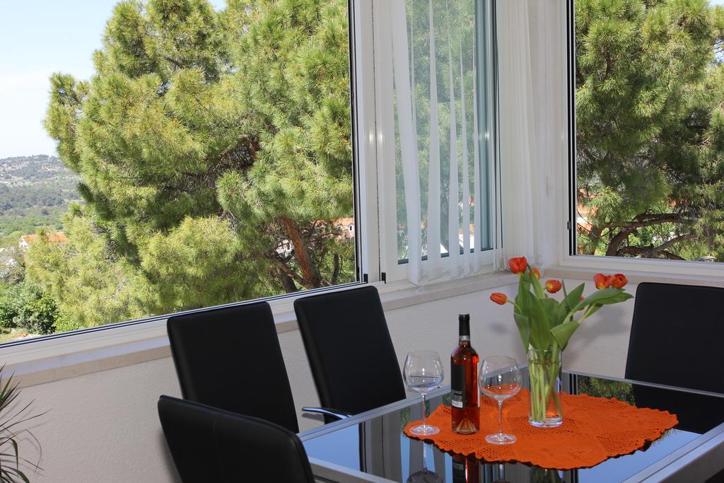Holiday House Pine Tree Nerezisca Екстериор снимка