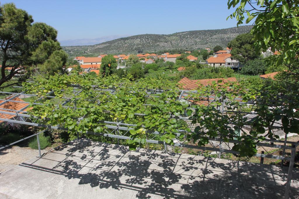 Holiday House Pine Tree Nerezisca Екстериор снимка